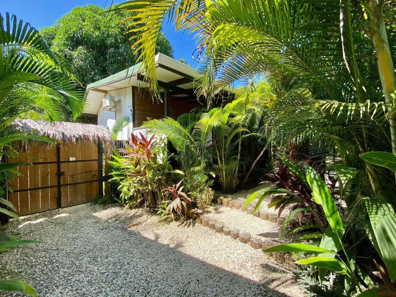 Santeria Lodge Playa Santa Teresa  Экстерьер фото