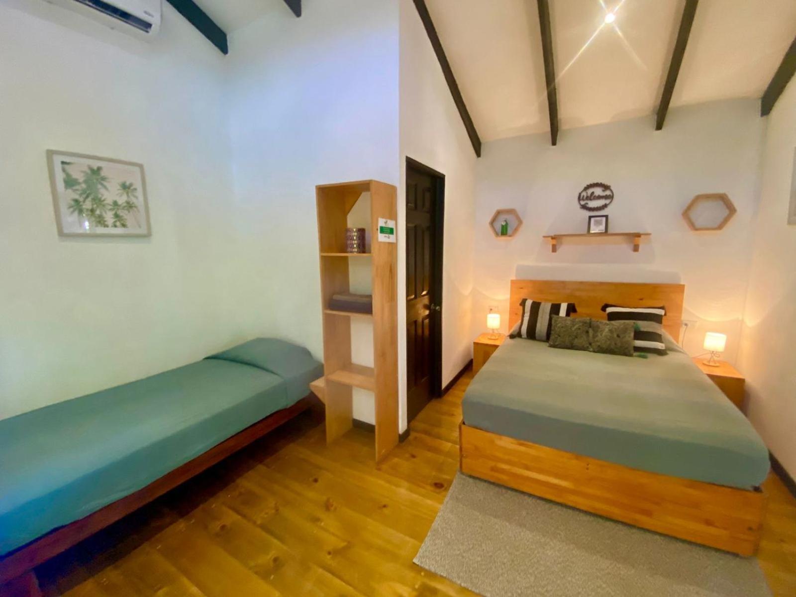 Santeria Lodge Playa Santa Teresa  Экстерьер фото
